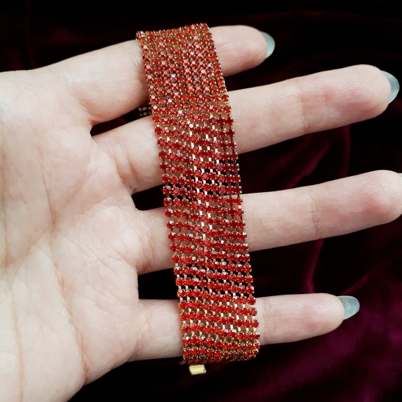 Multistrand bracelet with red rhinestones - Picture 7 of 10